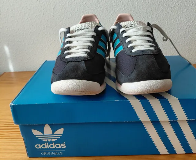 Adidas Zapatillas azul marino yTurquesa.