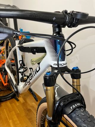 Megamo Factory Elite 05