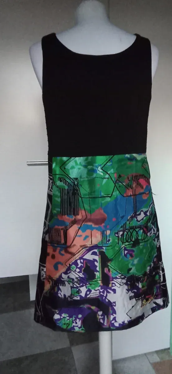 Vestido Desigual Negro Multicolor