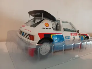 Peugeot 205 T16 1/18