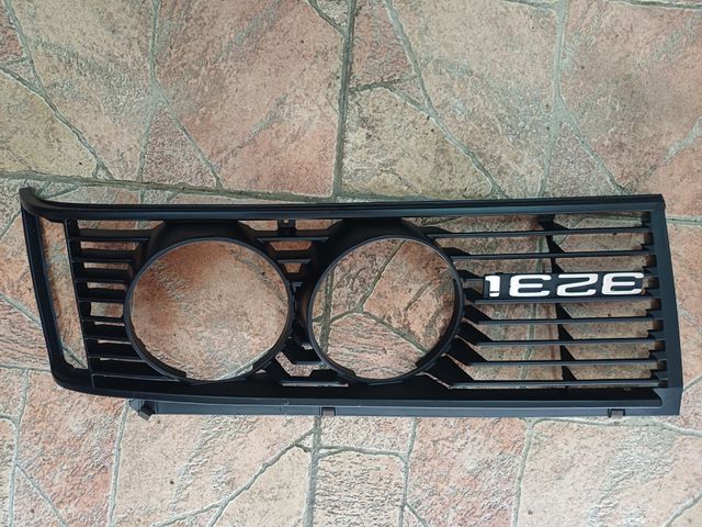 Rejillas Delanteras BMW E21 323i