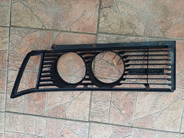 Rejillas Delanteras BMW E21 323i