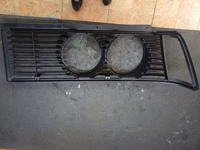 Rejillas Delanteras BMW E21 323i