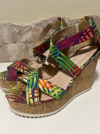 Cuñas altas multicolor