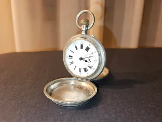Reloj de bolsillo antiguo