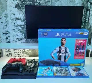 PS4 Slim Negra + FIFA 19 + For Honor + FIFA 22