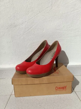 Tacones rojos Chamby