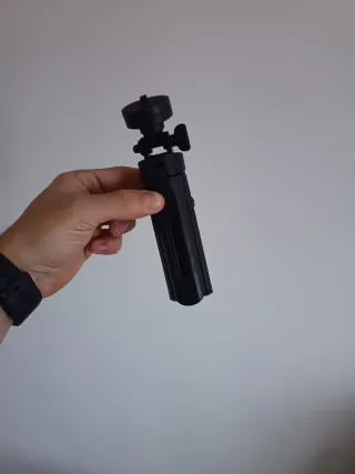 Cámara y Capturadora Negra+ soporte de cámara