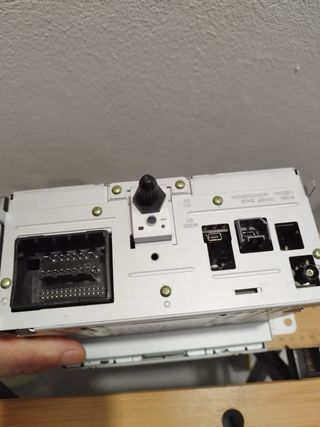 Pantalla y Carcasa Chevrolet Trax 2014-2016