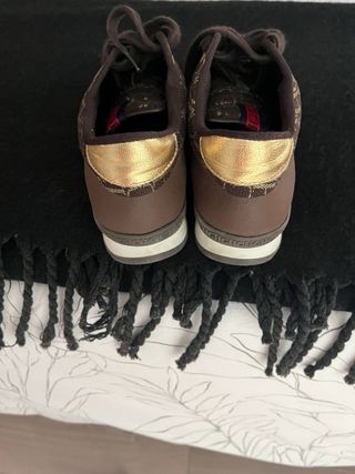 Deportivas CH Marrón y Dorado