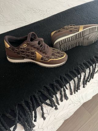 Deportivas CH Marrón y Dorado