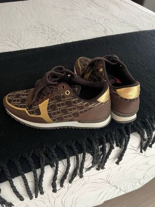 Deportivas CH Marrón y Dorado