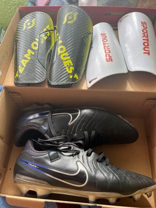 Nike Tiempo Legend 9 FG+ Espinilleras
