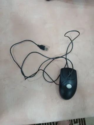 Ratón de ordenador con cable