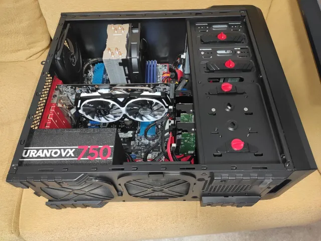 Semitorre PC + fuente alimentación