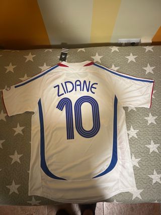 Camiseta Francia 2006 Adidas Talla XL
Nº10 Zidane