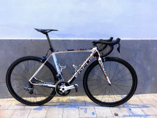 Bicicleta Carretera Focus Izalco Carbono