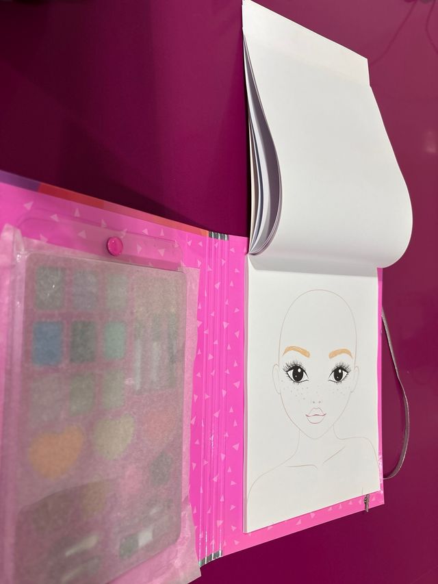 TOP MODEL Make Up Studio