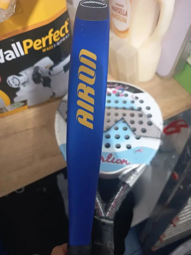 Pala de pádel airon y Varlion