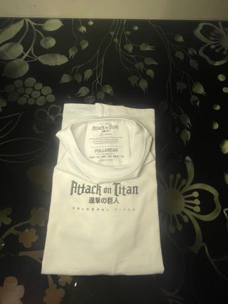 Camiseta Attack on Titan Nueva
