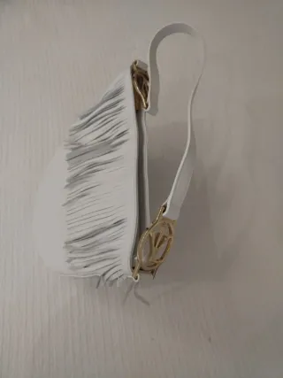 Bolso Victorio y Lucchino blanco flecos