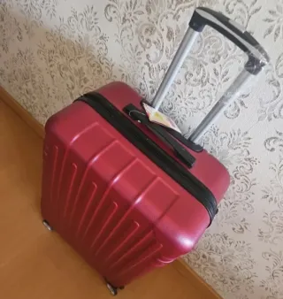 Maleta de viaje 70x25x45 cm - Roja