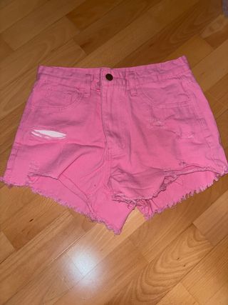 Shorts vaqueros rosas rotos