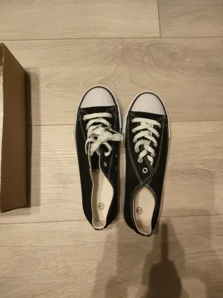 Zapatillas negras Converse talla 41