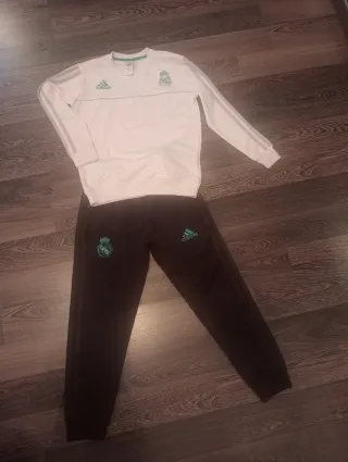 Chándal Adidas Blanco y Negro,talla 12