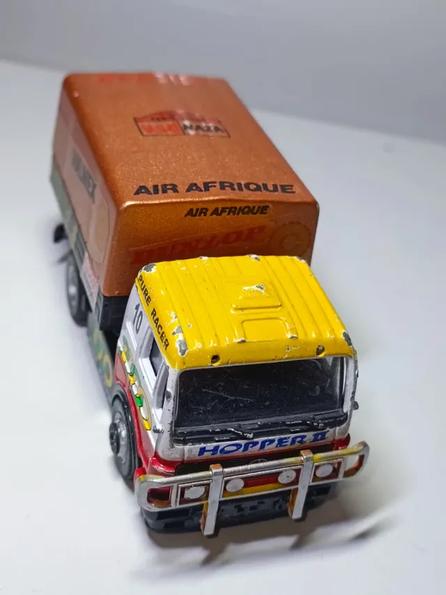 CAMION MERCEDES BENZ KONWELL 1/43