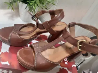 Zapatos Adolfo Dominguez Talla 38 Marrones