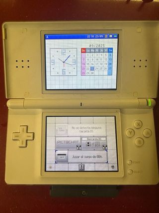 Nintendo DS Lite Blanca con cargador y juegos