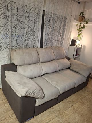Sofá chaise longue abatible beige y marrón