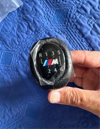 Pomo M BMW E90 E91 E92 E93 Cuero Perforado