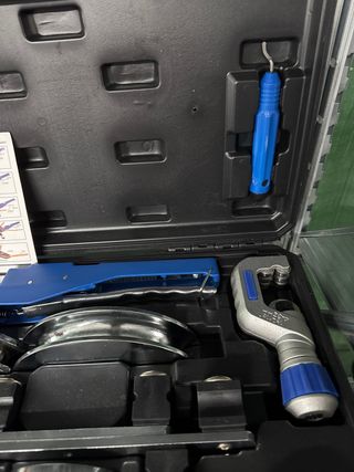 Kit Cortatubos y Curvador Cobre
