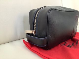 Neceser Carolina Herrera Negro con Rojo