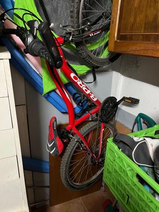 Bicicleta Infantil B-PRO Roja