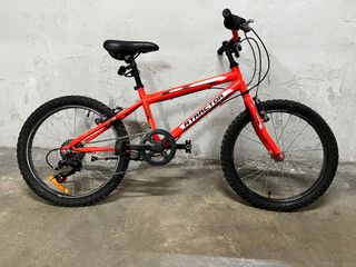 Bicicleta Roja Atractor