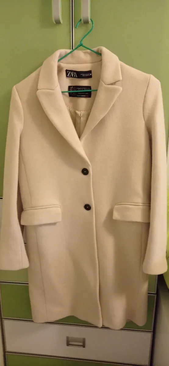 Abrigo Zara Beige