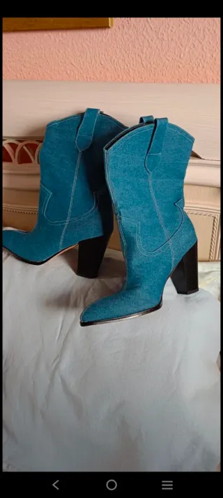 Botas vaqueras tacón grueso talla 44

