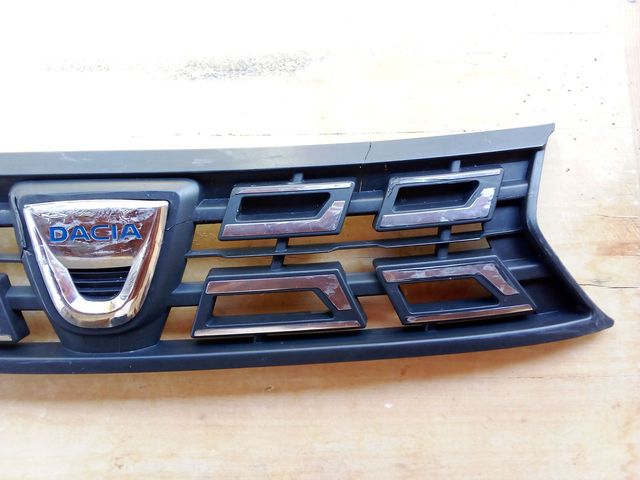 Mascherina griglia paraurti superiore Dacia Duster