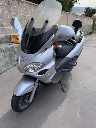 Piaggio X9 125cc Moto