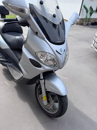 Piaggio X9 125cc Moto