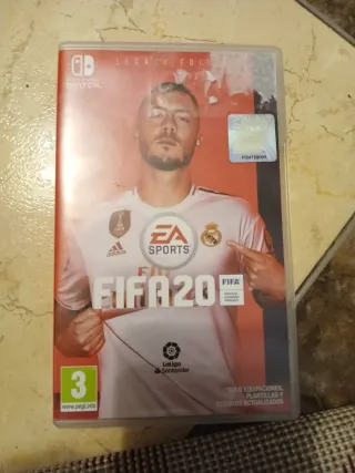 Nintendo Switch + Accesorios FIFA 20