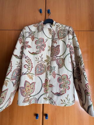 Chaqueta estampada multicolor