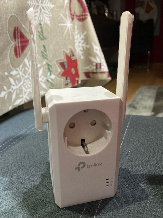 Repetidor Wi-Fi TP-Link TL-WA860RE