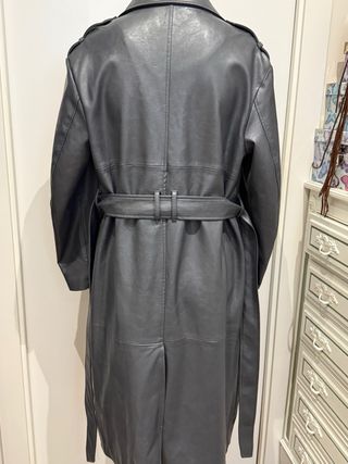 Gabardina de piel gris mujer 