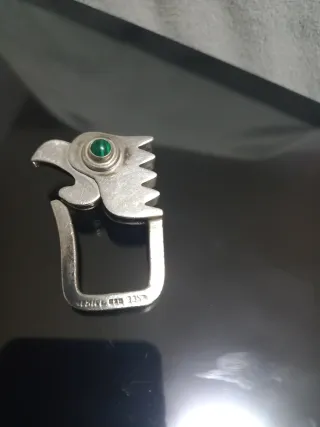 Broche Loro Plata con Piedra Verde