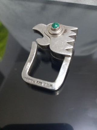 Broche Loro Plata con Piedra Verde