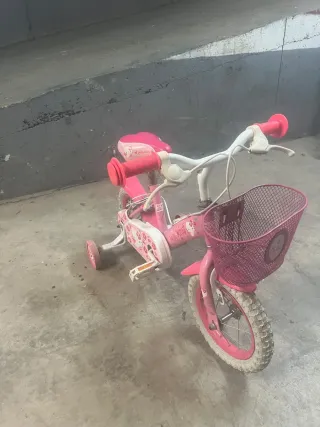 Bicicleta infantil Hello Kitty rosa